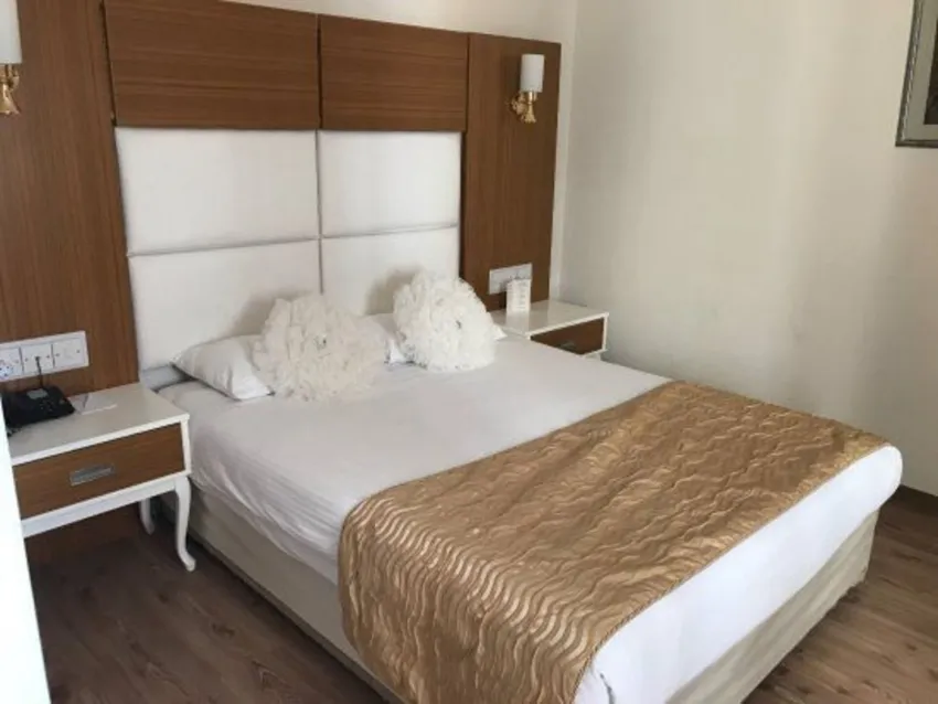 City Royal Hotel And Casino 4*-8