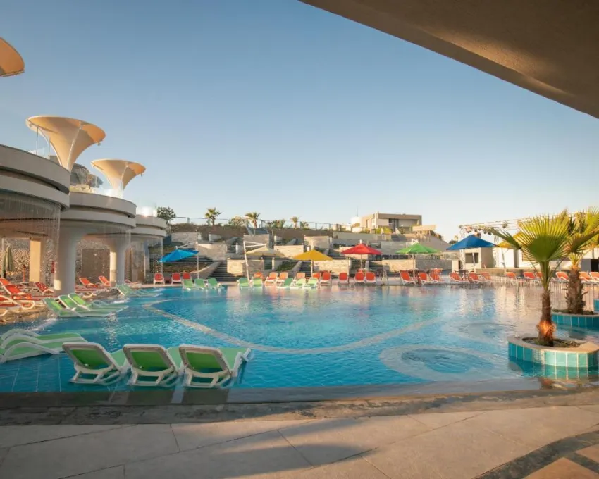 LONG BEACH RESORT  4*-102