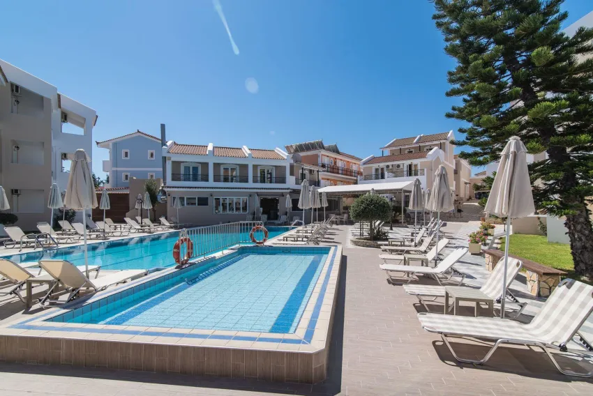 Maistrali Hotel 4*-4