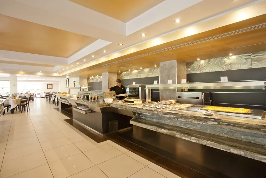 FERGUS Bermudas 4*-33