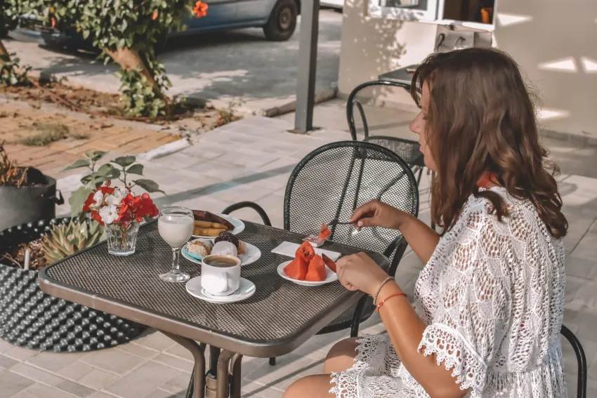 ELEONORA ANISSARAS HOTEL 3*-1