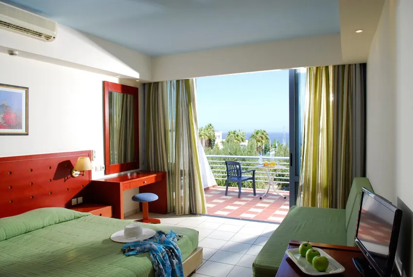 Royal & Imperial Belvedere 4*-18