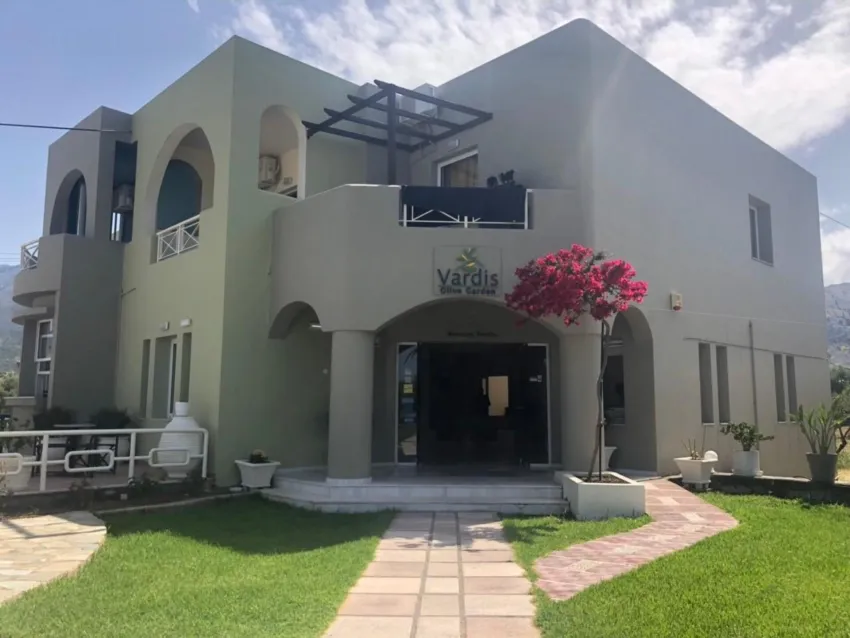 Vardis Olive Garden 2*-2