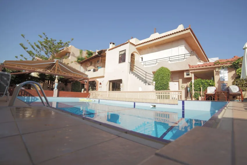 Erato Hotel Gournes 3*-8