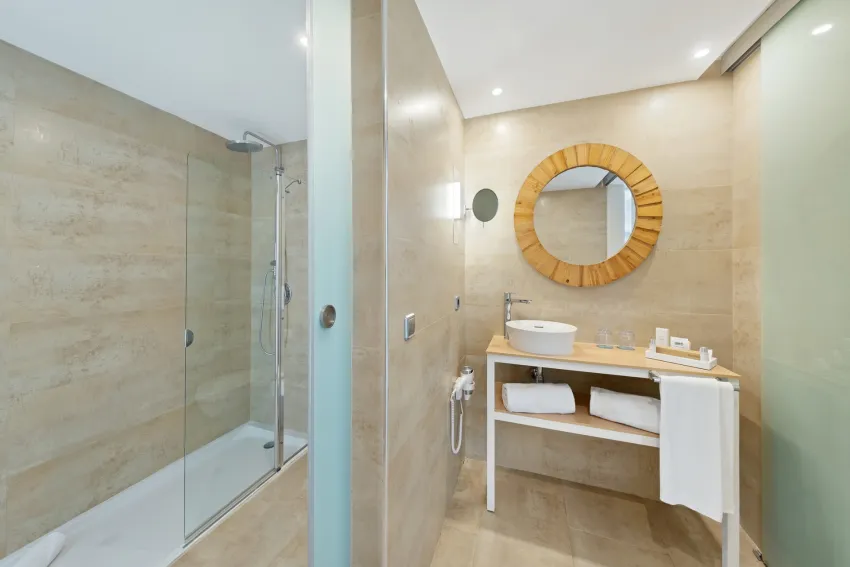 Occidental Cala Viñas 4*-8