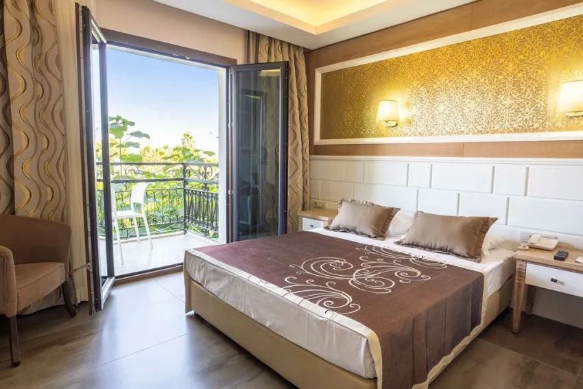 CLUB PHASELIS ROSE  5*-11