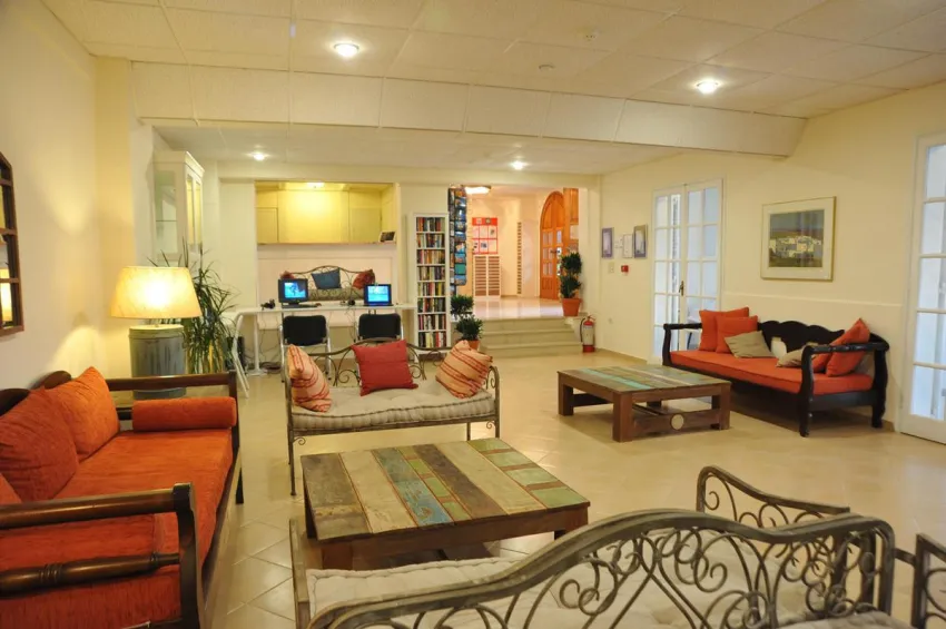Sirocco Hotel 3*-6