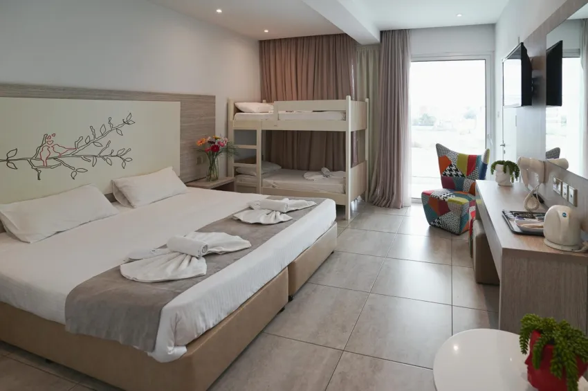 Nicholas Color 3*-26