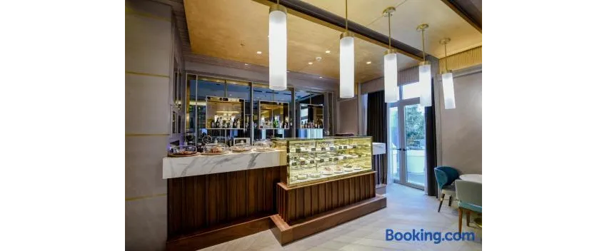 Rocks Hotel & Casino 5*-32