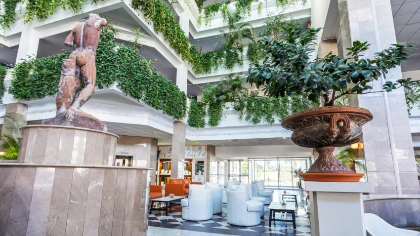 Louis Phaethon Beach 4*-7