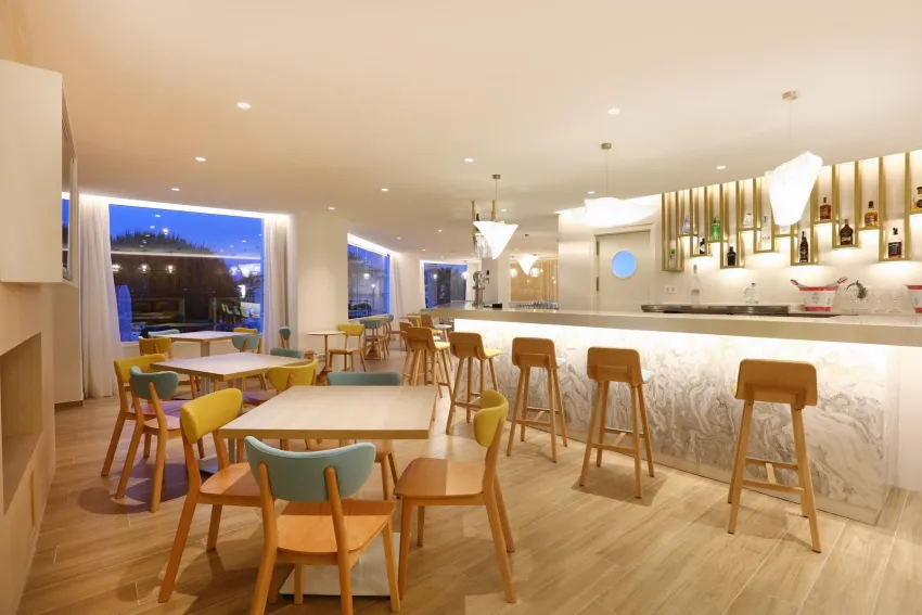 Iberostar Waves Playa de Muro 4*-8