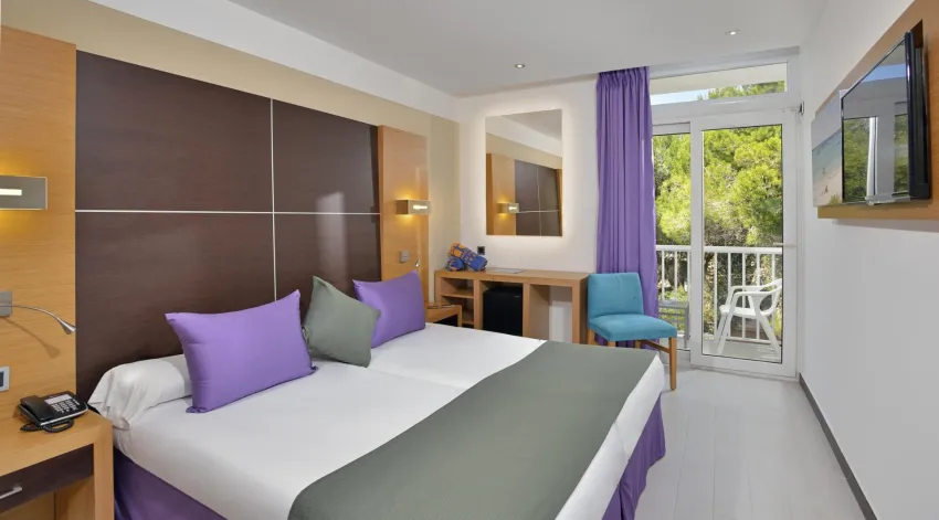 Isla De Cabrera Hotel 4*-5