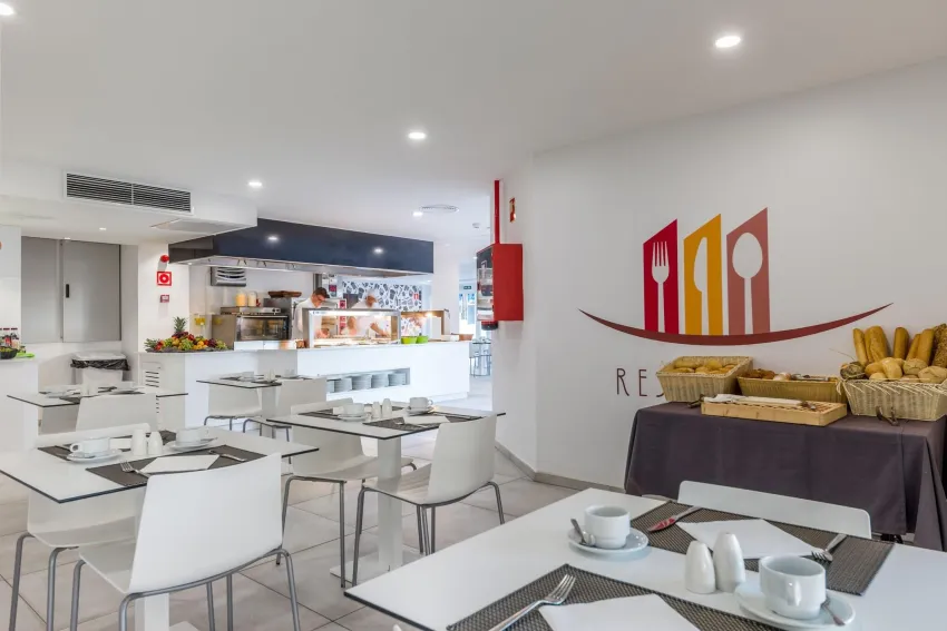 Hotel Triton Beach 4*-89