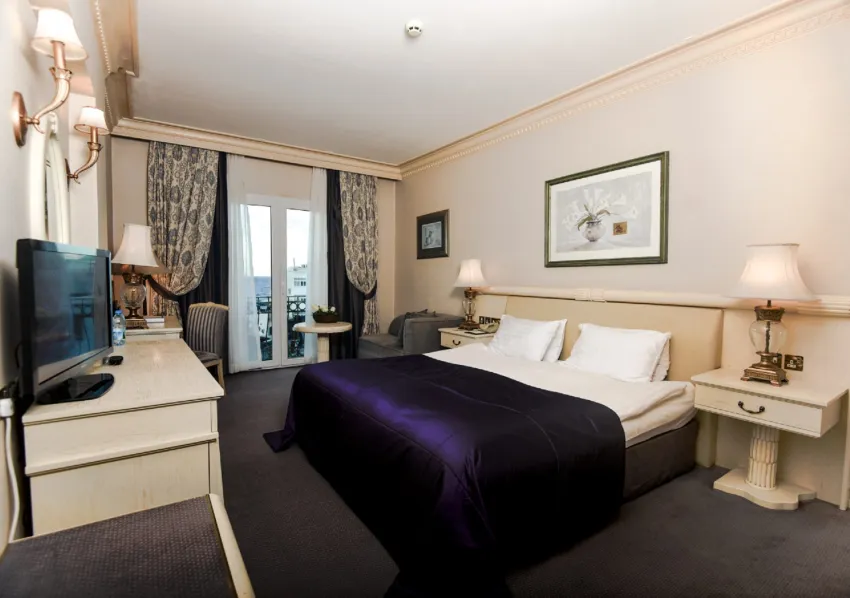 Rocks Hotel & Casino 5*-11