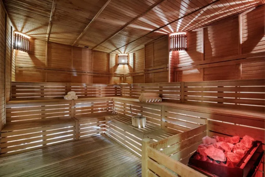 ALBA ROYAL HOTEL (ADULTS ONLY 16+)  5*-12