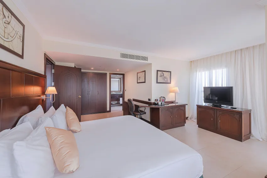 Crowne Plaza Antalya 5*-505