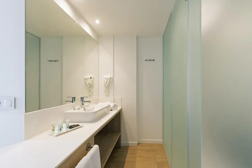 HSM Son Veri Adults Only 3*-27