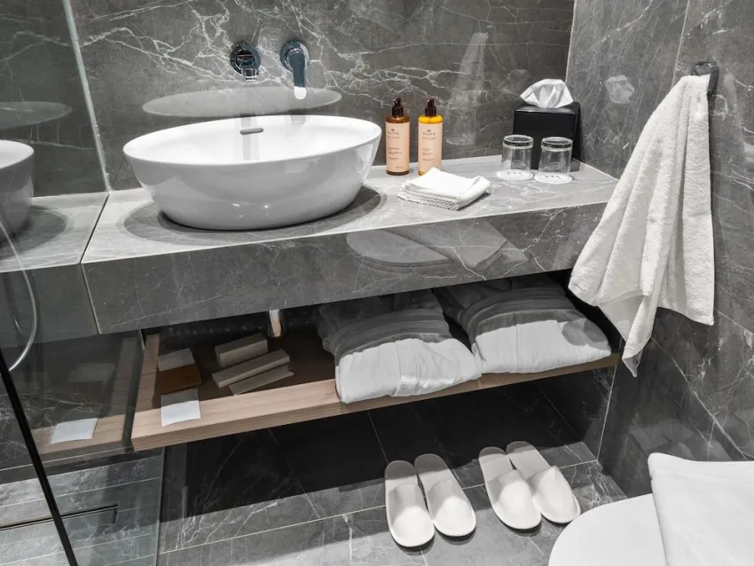 Mercure Larnaca City 3*-4