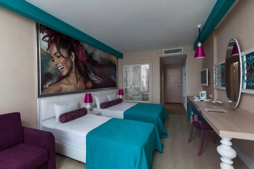 SULTAN OF DREAMS  5*-39