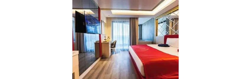 Granada Luxury Red (Adults Only 16+) 5*-6