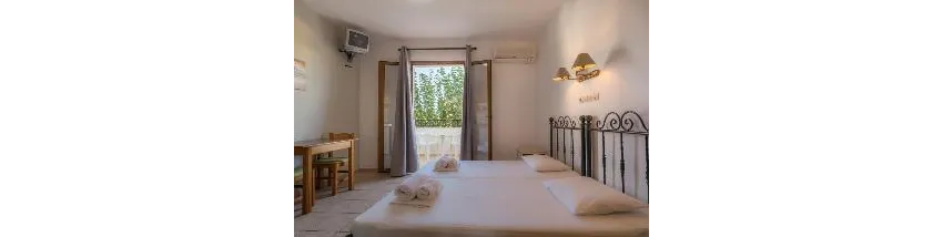 Newcastle Studios 3*-24