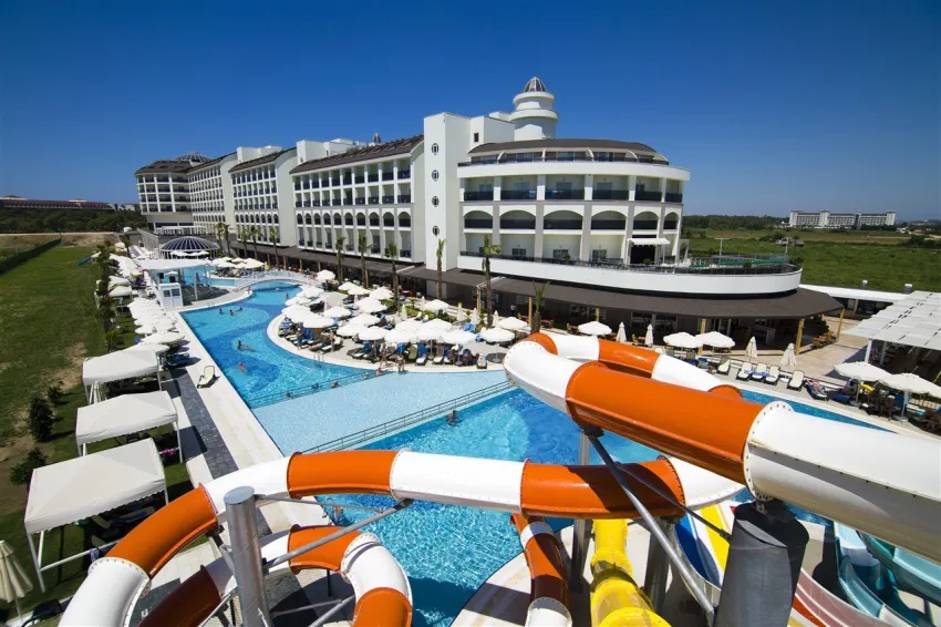 PORT RIVER HOTEL & SPA  5*-4