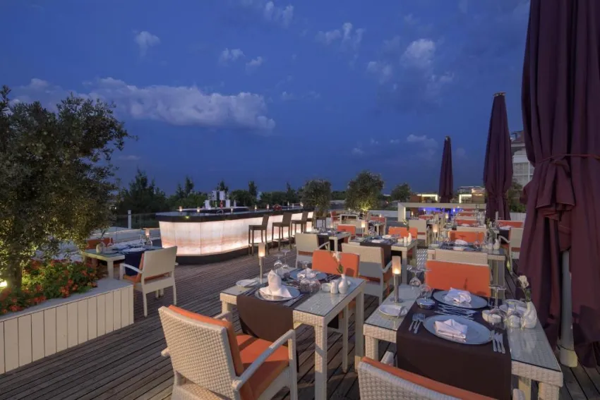 TUI BLUE SIDE HOTEL (ADULTS ONLY 16+)  5*-15