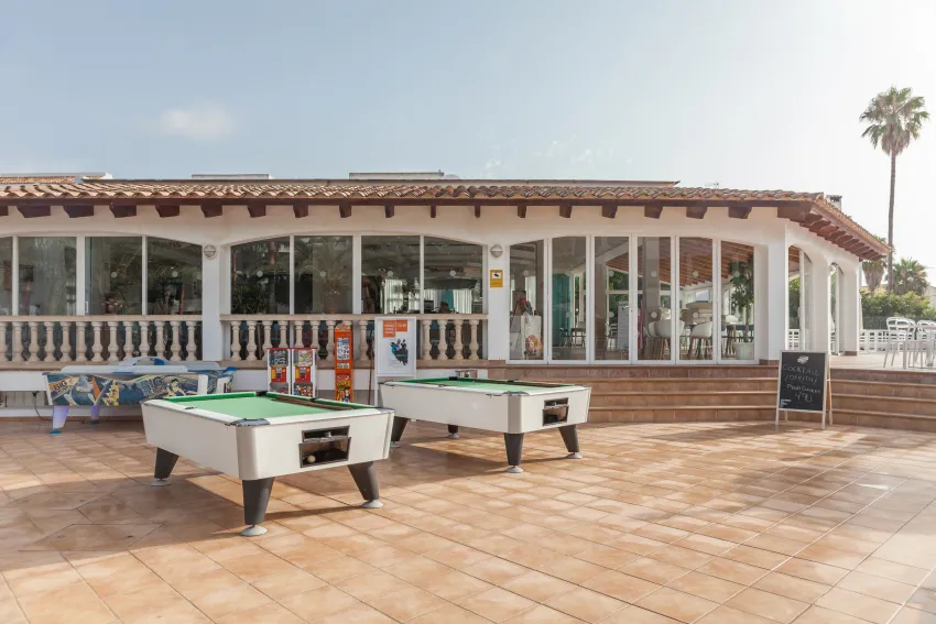 Pierre V. El Cecilia 3*-11