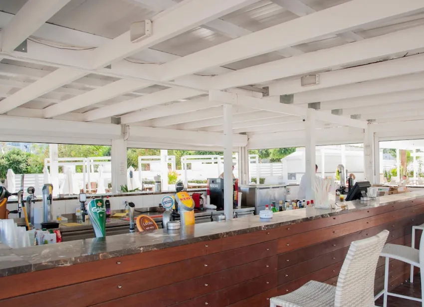Vrissiana Beach 4*-64