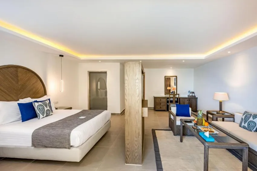 SUNRISE HOLIDAYS RESORT (ADULTS ONLY 16+)  5*-4