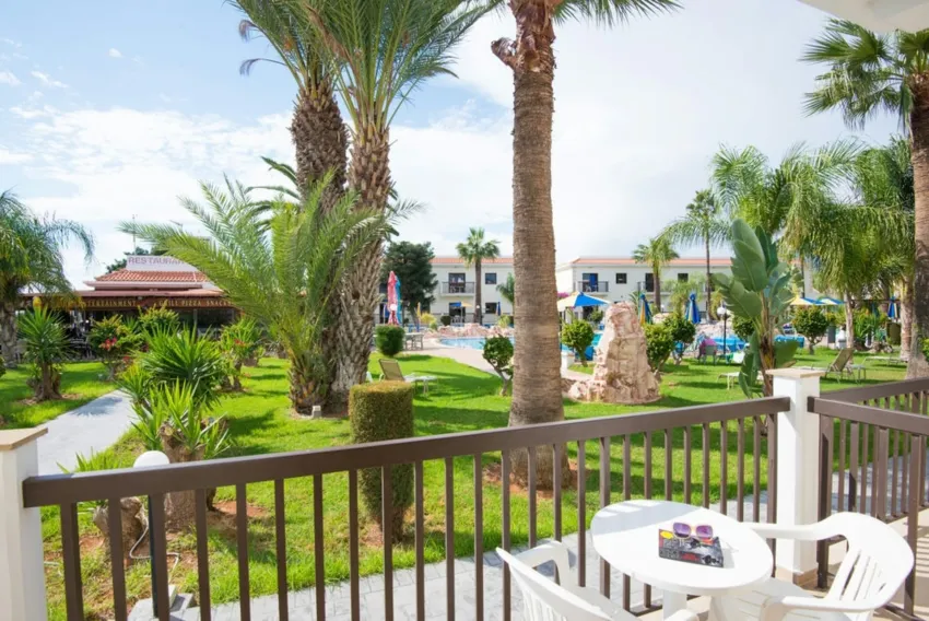 Loutsiana Hotel Apartments 3*-11