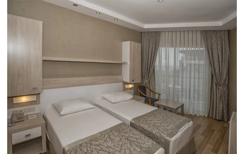 Riviera Hotel & Spa 4*-4