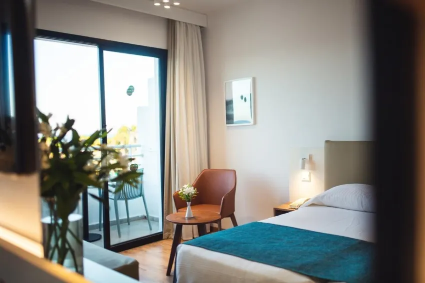 Louis Phaethon Beach 4*-24