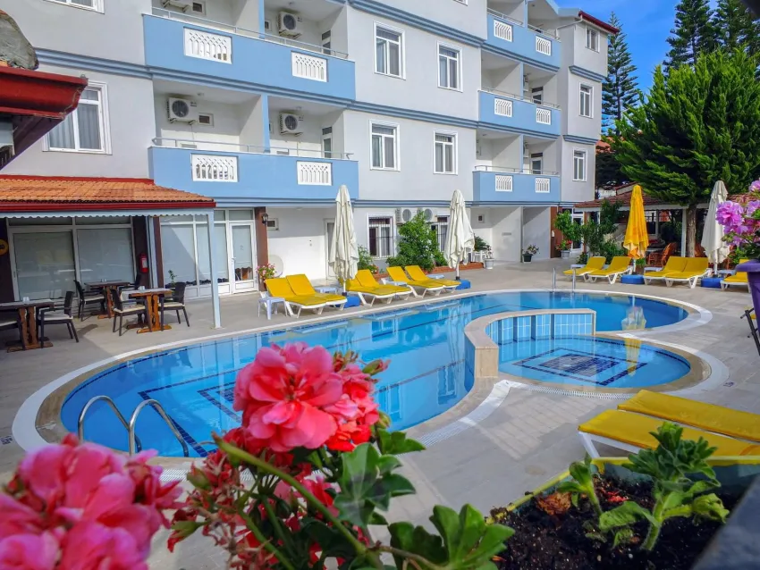 Victoria Princess  Apart 2*-2