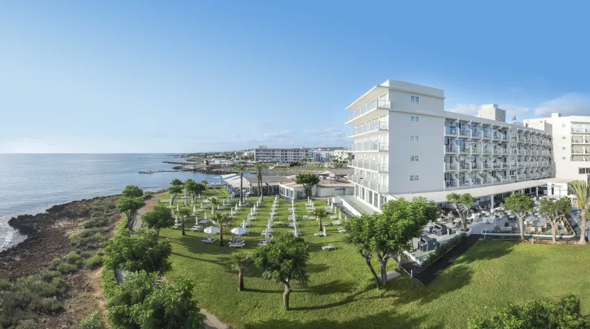 Pernera Beach 4*-5