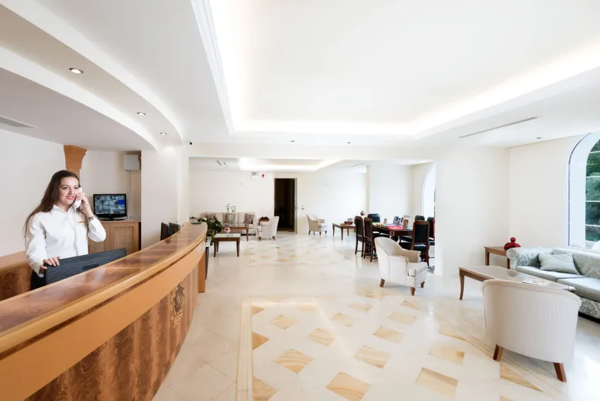 Avalon Palace Hotel 4*-4