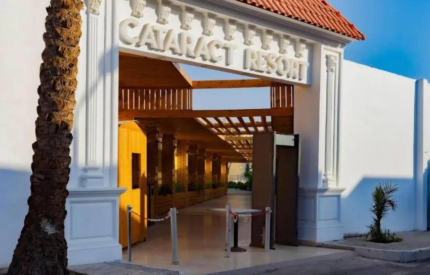 CATARACT RESORT  4*-34