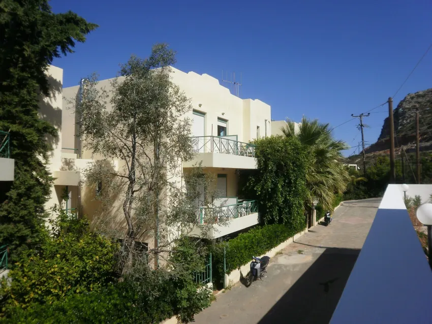 Bella Vista Apartments 3*-16