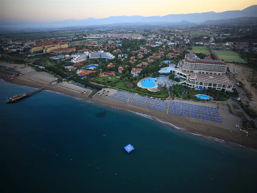 Starlight Resort Hotel 5*-324
