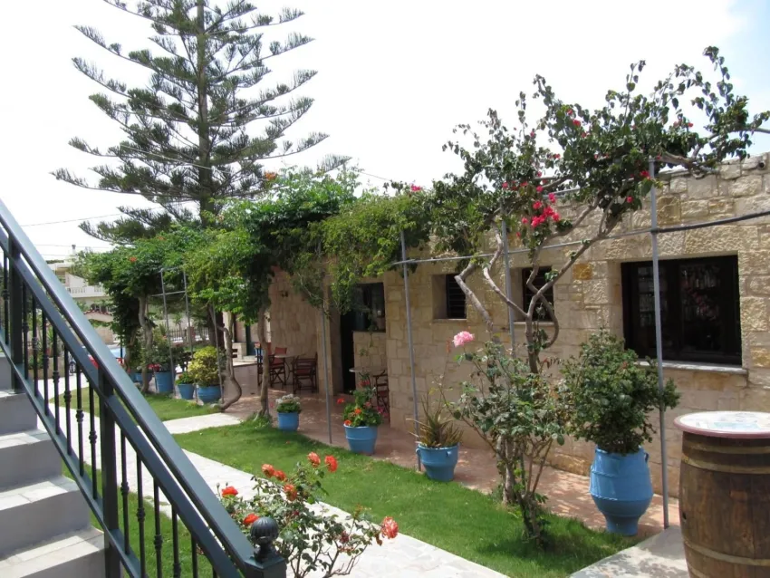 Kri Kri Village Holiday Apartments 3*-3