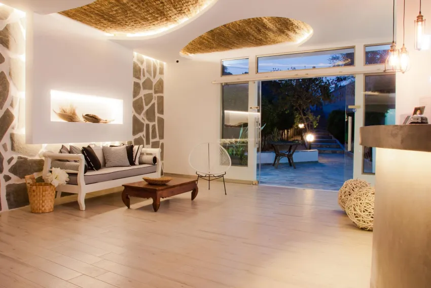 Malibu Boutique Studios 2*-9