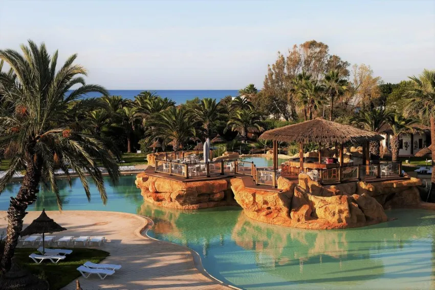 Sentido Phenicia 4*-17