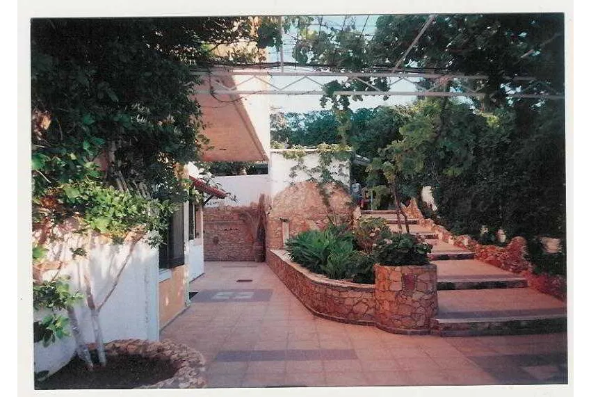 Iliostasi Beach Apartments 2*-10