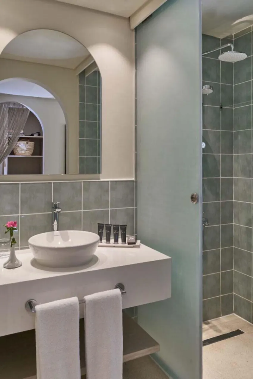 The Three Corners Ocean View El Gouna (Adults Only 16+) 4*-6