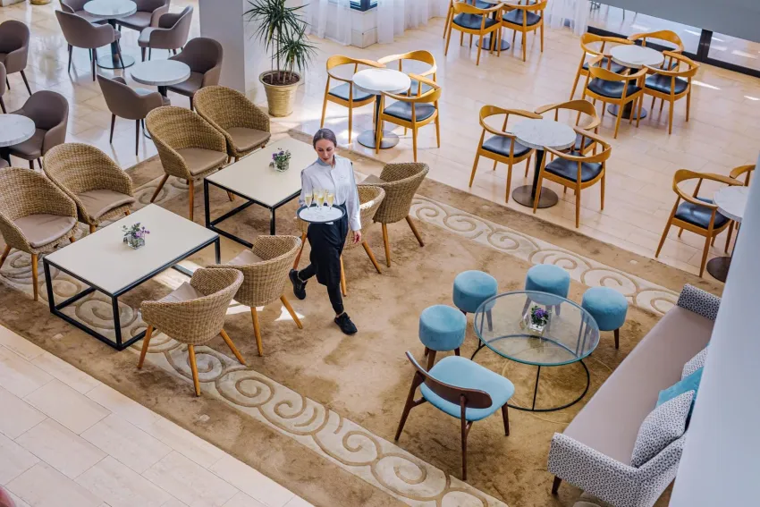 Louis Ledra Beach 4*-12