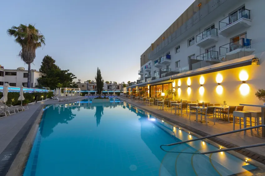 Anemi Hotel & Suites 4*-3