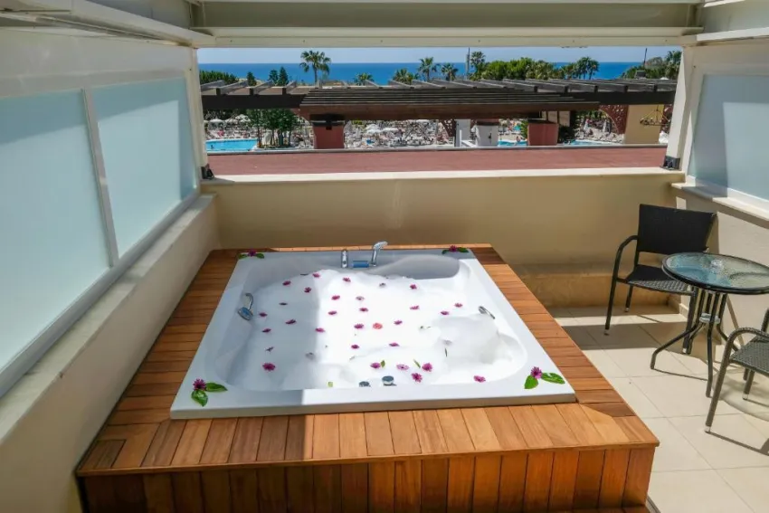 SIDE STAR RESORT  5*-20