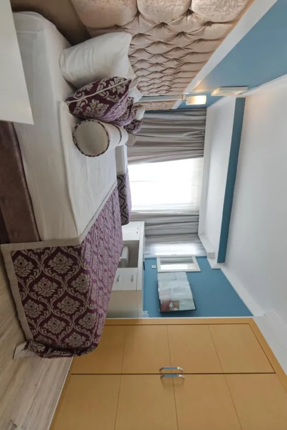 LA PERLA HOTEL  4*-5