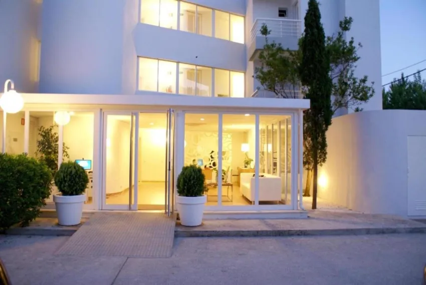 Bellamar Apartments -20