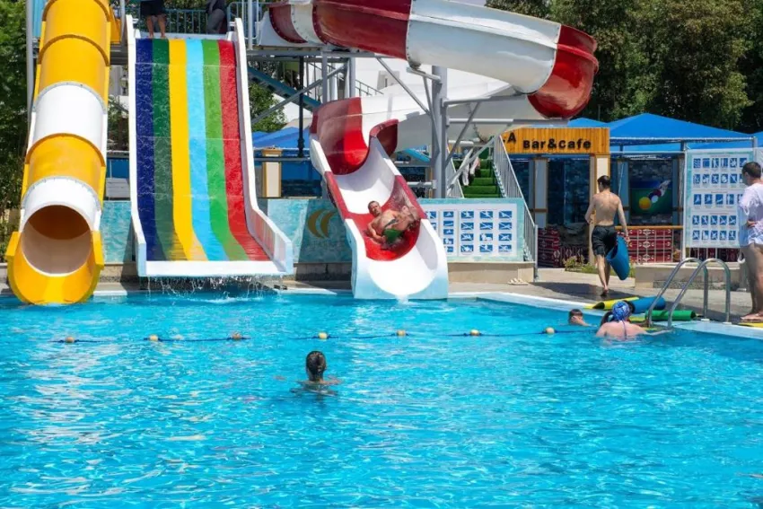 CATARACT RESORT  4*-36